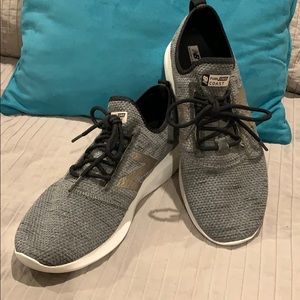 Women’s new balance shoes